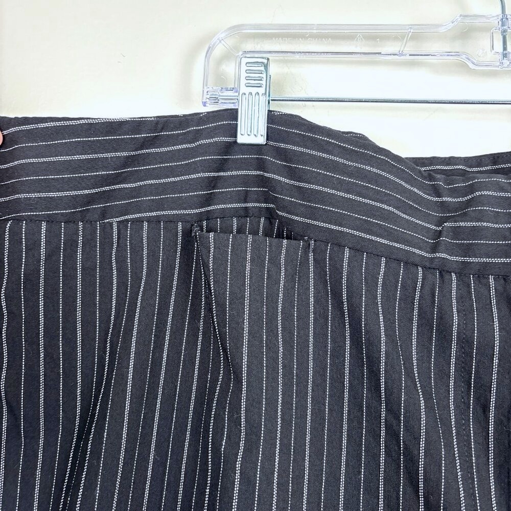 Lane Bryant Black & White Pinstripe Cropped Dress Pants Size 28 - Picture 3 of 11